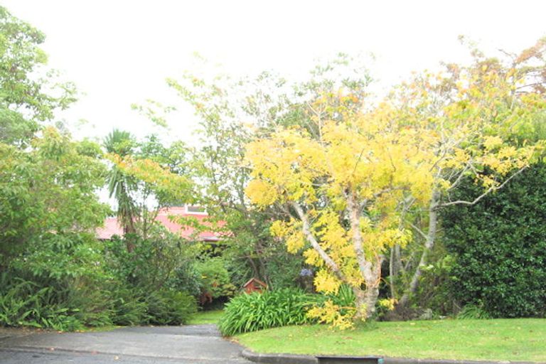 Photo of property in 63 Parkhill Road, Mellons Bay, Auckland, 2014