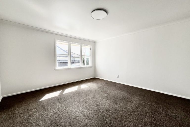 Photo of property in 20-20a Cottle Street, Avalon, Lower Hutt, 5011