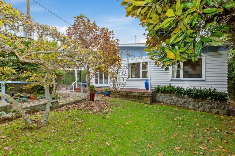 Photo of property in 93 Ruahine Street, Paraparaumu, 5032