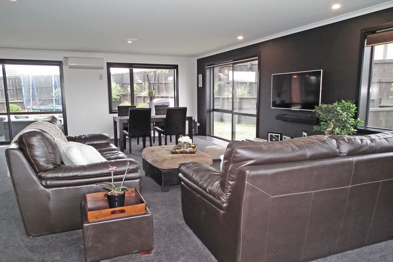 Photo of property in 17 Blue Stone Drive, Waiareka Junction, Oamaru, 9401