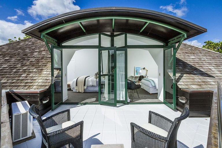 Photo of property in 2/16 Clifton Road, Hauraki, Auckland, 0622