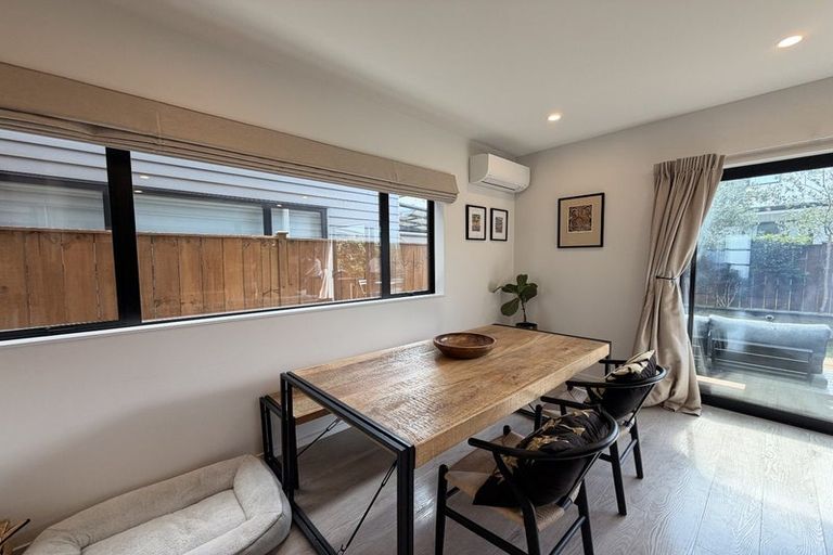 Photo of property in 3/18 Kaimai Avenue, Massey, Auckland, 0614