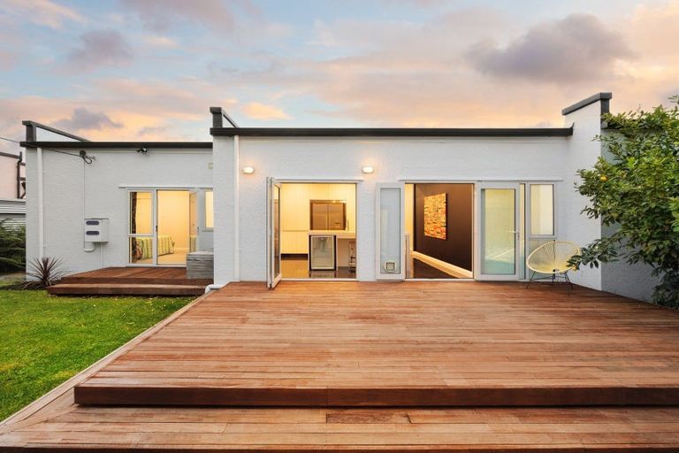 Photo of property in 2 Fairfield Road, Fairfield, Hamilton, 3214