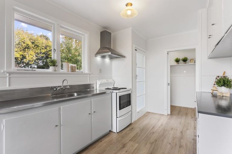 Photo of property in 11 Royal Arch Place, Rosehill, Papakura, 2113