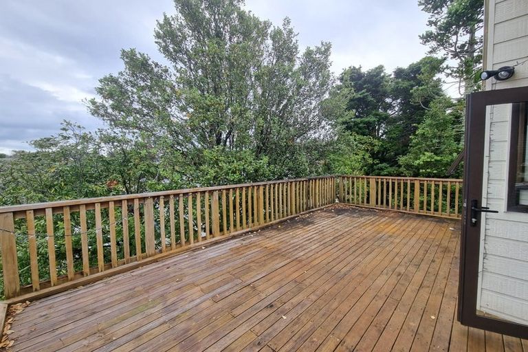 Photo of property in 28a Longburn Road, Henderson, Auckland, 0610