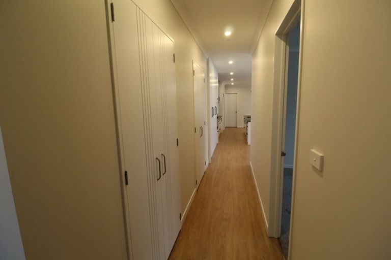 Photo of property in 7 Grove Way, Riverhead, 0820