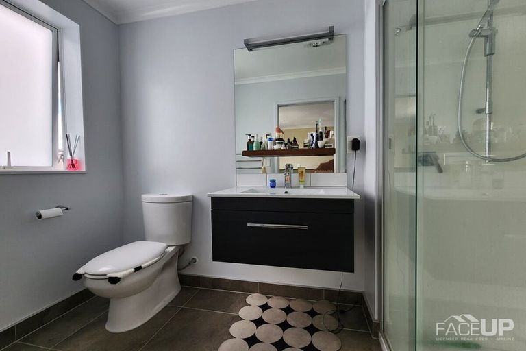 Photo of property in 21 Spotted Dove Road, Hobsonville, Auckland, 0616