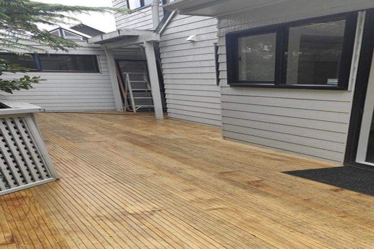 Photo of property in 74 Rhinevale Close, Henderson, Auckland, 0612