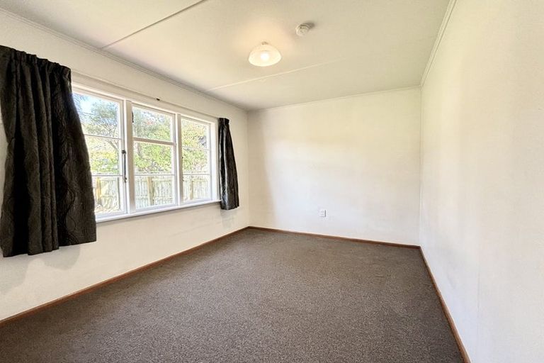 Photo of property in 105 Wise Street, Wainuiomata, Lower Hutt, 5014