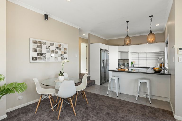 Photo of property in 34a Fairlands Avenue, Waterview, Auckland, 1026