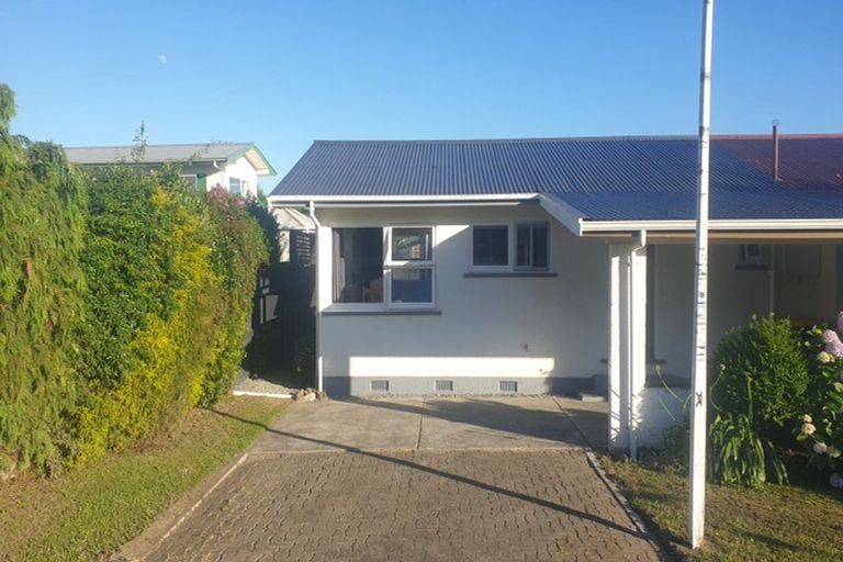 Photo of property in 2/56 Golf Road, Tahunanui, Nelson, 7011