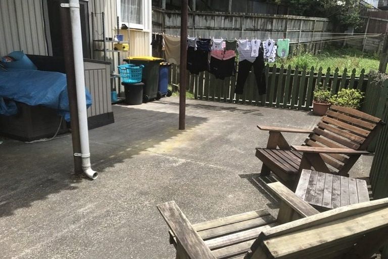 Photo of property in 157 Don Buck Road, Massey, Auckland, 0614