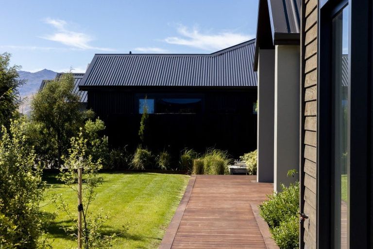 Photo of property in 66 Spur Ridge Rise, Jacks Point, 9371