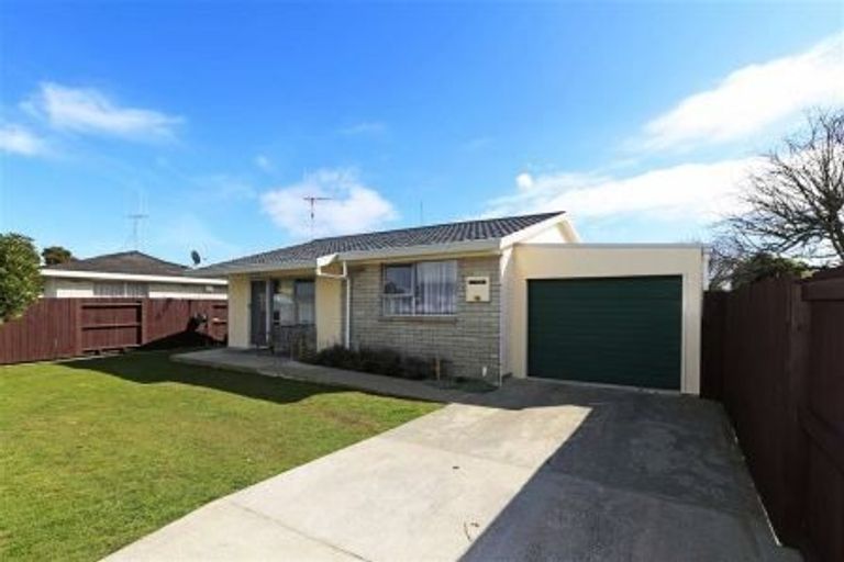 Photo of property in 12 Blomfield Street, Nawton, Hamilton, 3200