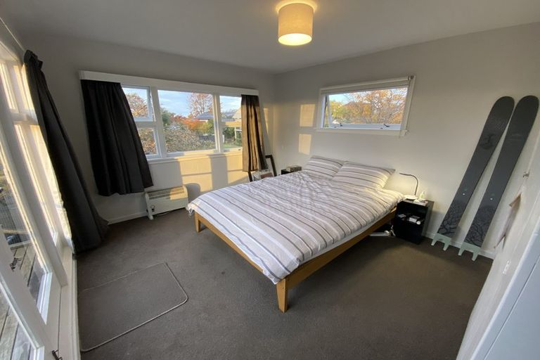 Photo of property in 124 Wairakei Road, Bryndwr, Christchurch, 8053