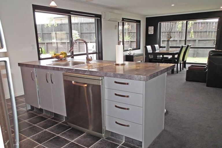 Photo of property in 17 Blue Stone Drive, Waiareka Junction, Oamaru, 9401