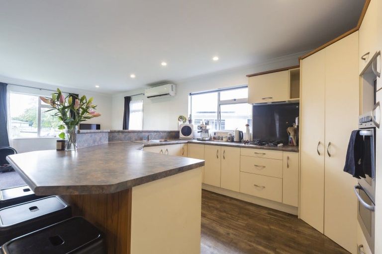 Photo of property in 42 Cascade Crescent, Westbrook, Palmerston North, 4412