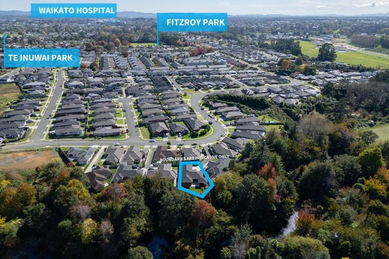 Photo of property in 279 Dixon Road, Fitzroy, Hamilton, 3206