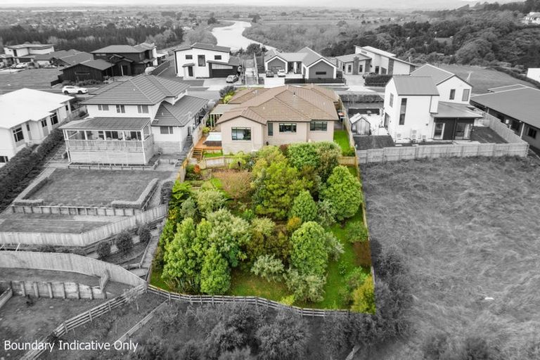 Photo of property in 7 Vaucluse Heights, Fitzherbert, Palmerston North, 4410