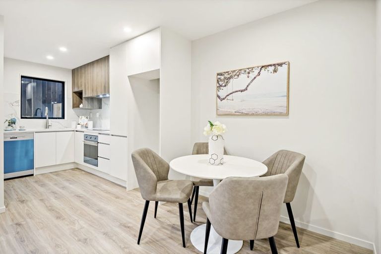 Photo of property in 8c Butterworth Drive, Glendene, Auckland, 0602