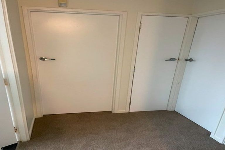 Photo of property in 20 Ewbank Place, Manurewa, Auckland, 2102