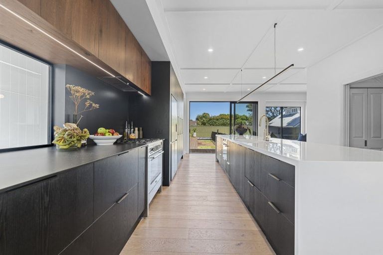 Photo of property in 19a Timandra Street, Welbourn, New Plymouth, 4312