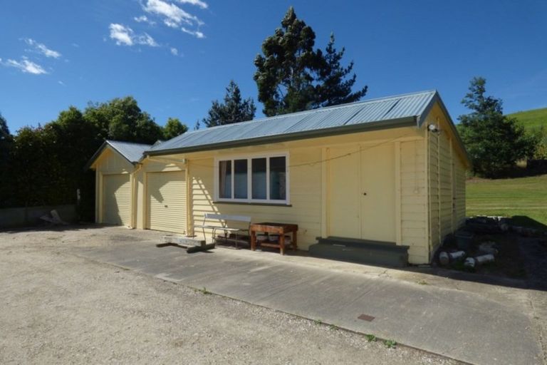 Photo of property in 11 Earthquake Road, Duntroon, Oamaru, 9494