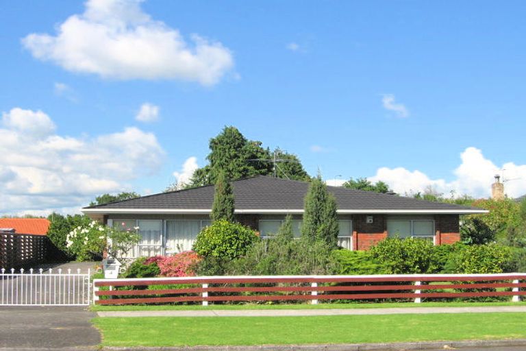 Photo of property in 4 Regent Street, Papatoetoe, Auckland, 2025