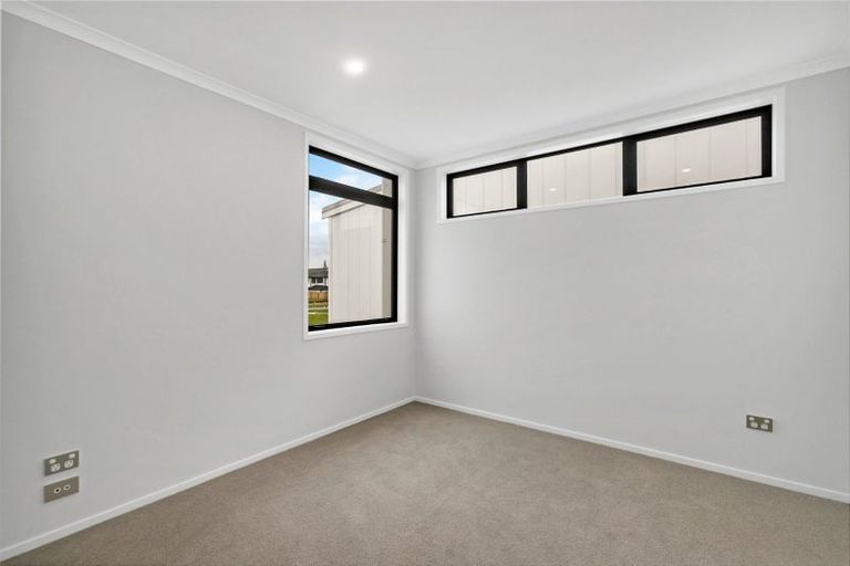 Photo of property in 4d Nohoanga Road, Karaka, Papakura, 2113