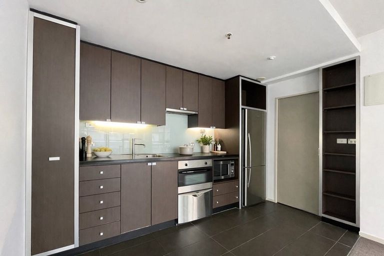 Photo of property in Summit Apartments, 23/184 Molesworth Street, Thorndon, Wellington, 6011