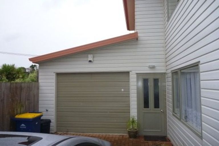 Photo of property in 57 Tiri Tiri Road, Birkdale, Auckland, 0626