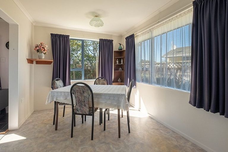 Photo of property in 64 Sunnyvale Street, Bell Block, New Plymouth, 4312