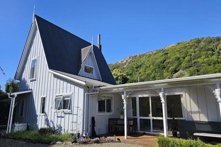 Photo of property in 112 Leinster Avenue, Raumati South, Paraparaumu, 5032