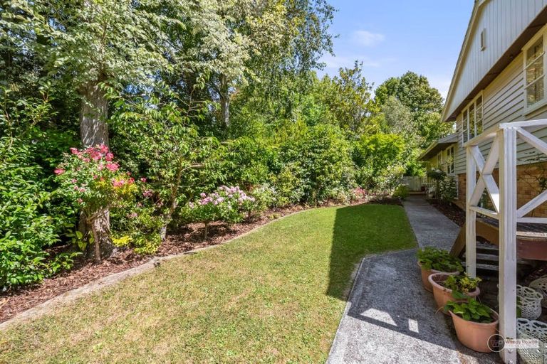 Photo of property in 15 Harewood Grove, Pinehaven, Upper Hutt, 5019