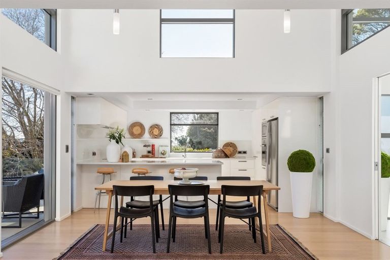 Photo of property in 1 Whisby Road, Cashmere, Christchurch, 8022