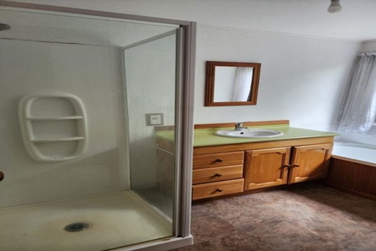 Photo of property in 15 Aituaa Road, Pukekohe, 2120