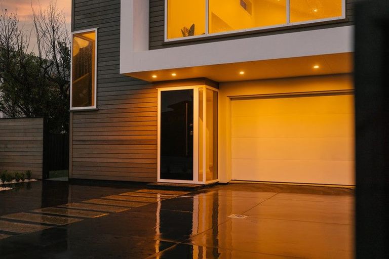 Photo of property in 15 Ihaka Street, Hokowhitu, Palmerston North, 4410