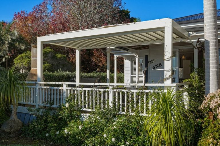 Photo of property in 1 Richmond Road, Mangonui, 0420