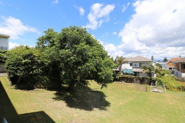 Photo of property in 2 Rita Street, Mount Maunganui, 3116