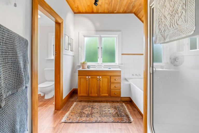 Photo of property in 16 Marewa Street, Kew, Dunedin, 9012