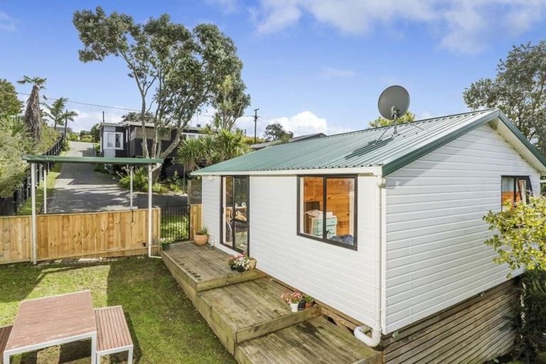Photo of property in 42a Matipo Road, Mairangi Bay, Auckland, 0630