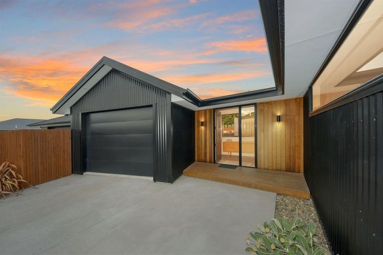 Photo of property in 10 Whincops Road, Halswell, Christchurch, 8025