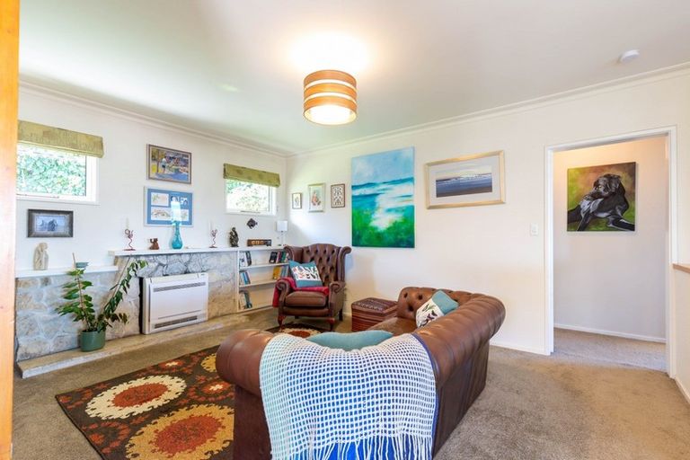 Photo of property in 27 Tosswill Road, Tahunanui, Nelson, 7011