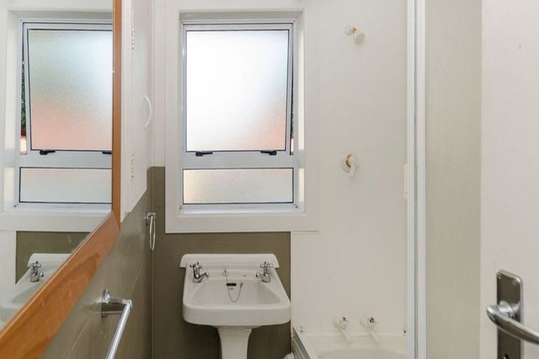 Photo of property in 46 Queen Street, Papakura, 2110