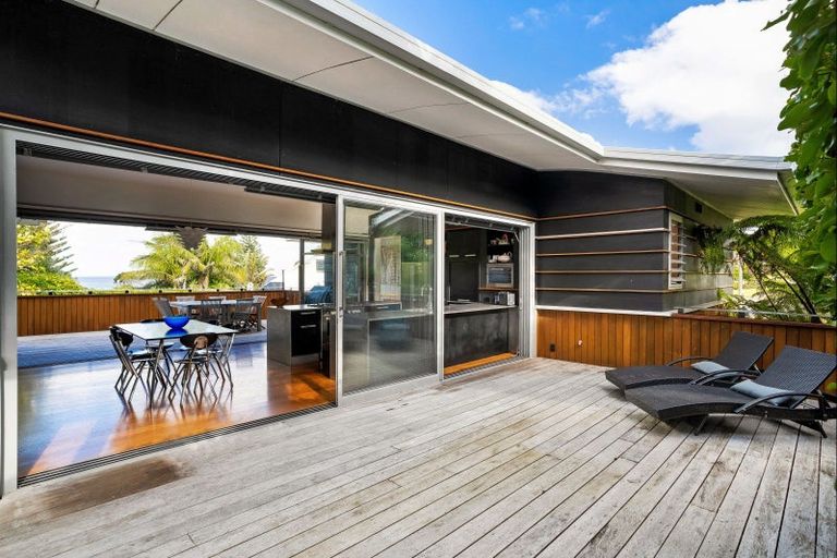 Photo of property in 107 Russell Bruce Place, Onemana, Whangamata, 3691