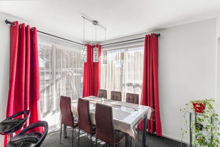 Photo of property in 13 Fairmont Place, Hornby, Christchurch, 8042