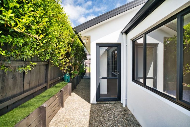 Photo of property in 5 Phoenicia Court, The Gardens, Auckland, 2105