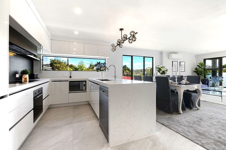 Photo of property in 12a Tiber Road, Forrest Hill, Auckland, 0620