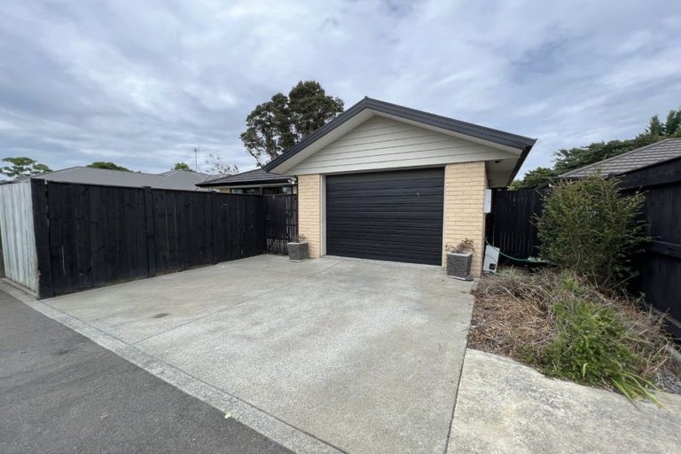 Photo of property in 47 Weston Avenue, Roslyn, Palmerston North, 4414
