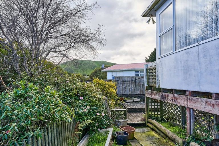 Photo of property in 6 Marne Grove, Waitangirua, Porirua, 5024
